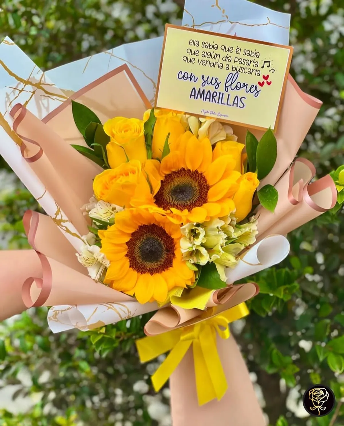 Arreglo Girasoles + Rosas